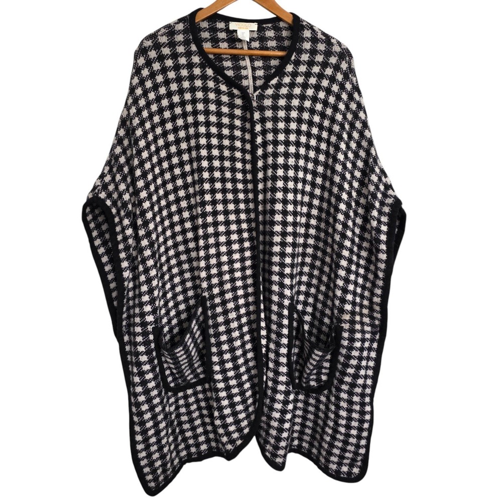 ViCOLO Northland Black & White Cashmere Blend Knitted Houndstooth Ruana‎ Cape